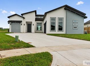 526 Oriole Dr, Los Fresnos, TX 78568