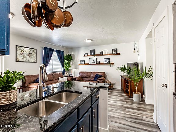 4th image of 4519 S Arcadia Green Way #22