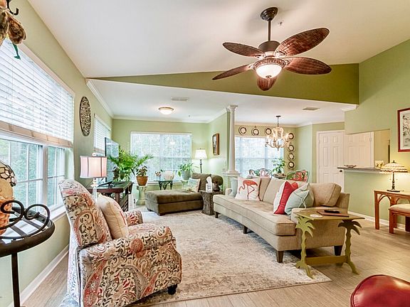 2nd image of 7800 Point Meadows Dr APT 337