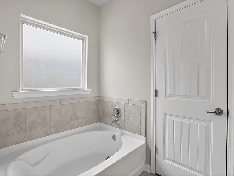1708 Sawgrass Dr — Photo 15
