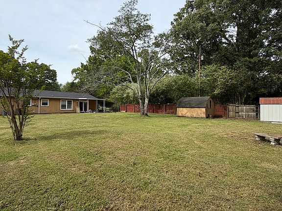2nd image of 322 Wiseman Rd