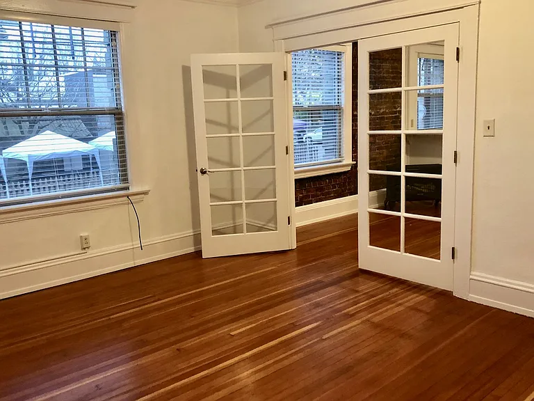 2109 NW Irving St #104 — Photo 12