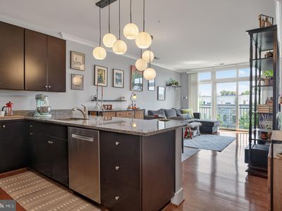 915 N Patrick St APT 406, Alexandria, VA, 22314