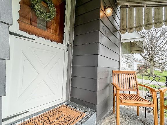 3rd image of 526 Vonhof Blvd