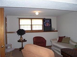 5th image of 111 SW Cross Creek Dr