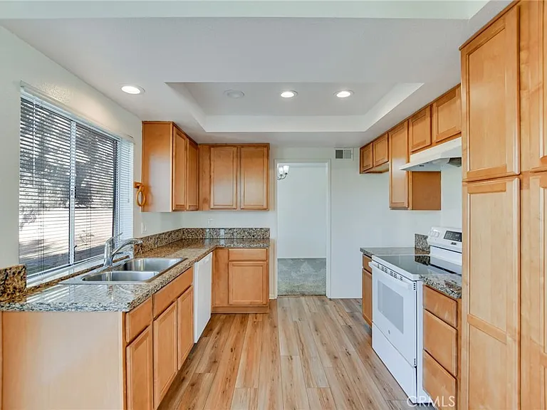 2785 Westfield Pl — Photo 16