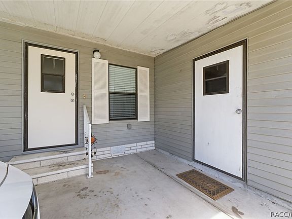 4th image of 2219 N Loma Point