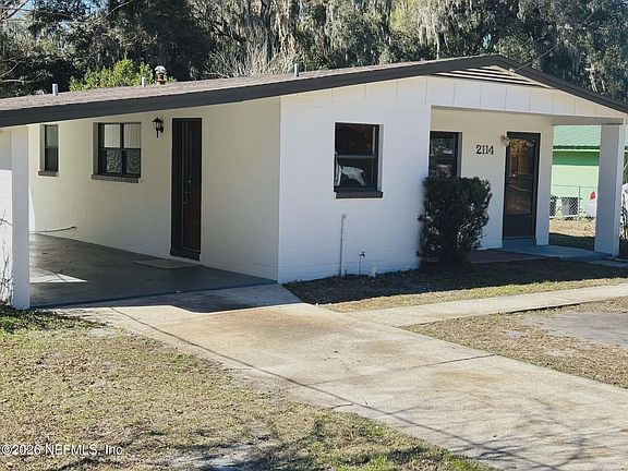 3rd image of 2114 WESTOVER Drive