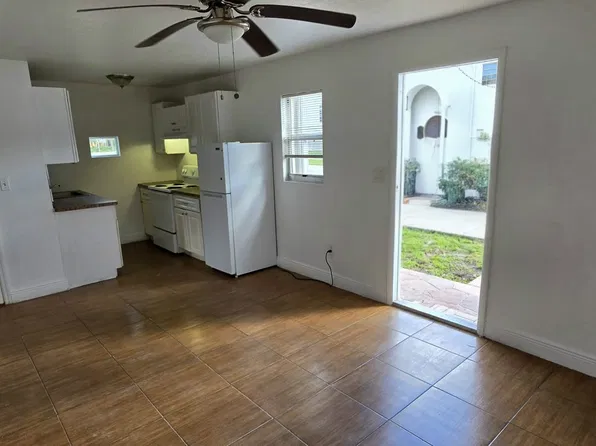 (undisclosed Address), Hollywood, FL 33021