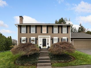 19737 Suncrest Dr, West Linn, OR