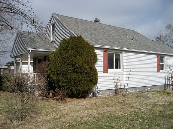 2nd image of 2716 Colonial Ave