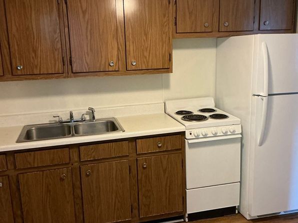 700 River Ave #4
