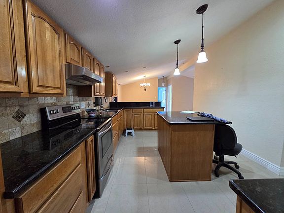 5th image of 9702 Elm Way