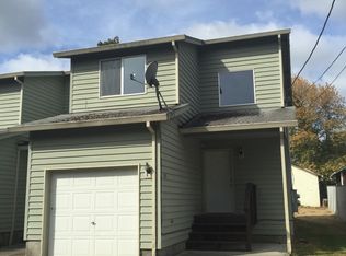 215 S 7th St, Saint Helens, OR