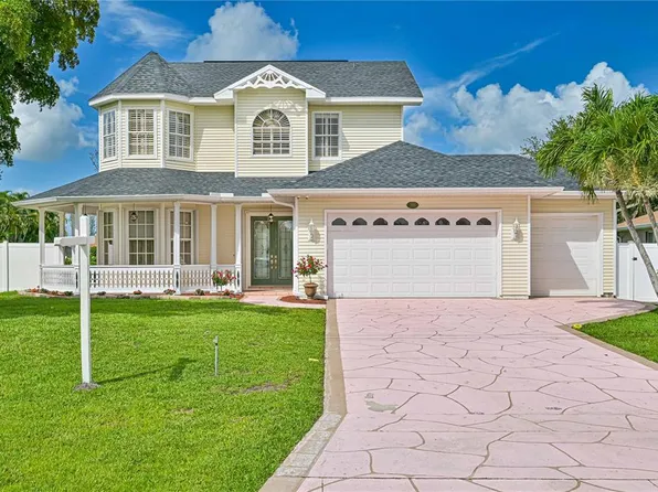 3426 SW 7th Ln, Cape Coral, FL 33991