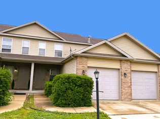 806 Cobblefield Rd, Champaign, IL 61822