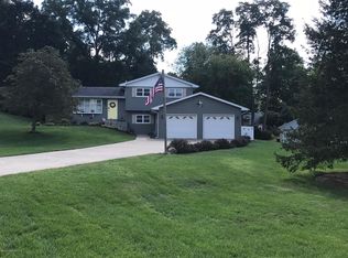 369 Beaumont Dr, Battle Creek, MI 49014