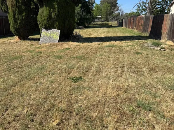 1025 Las Palmas Ave, Sacramento, CA 95815