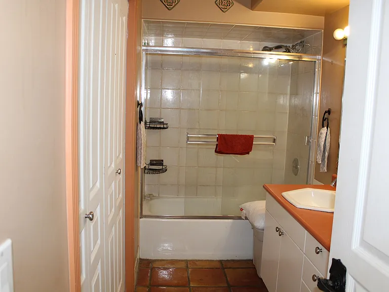 4792 Ridgelawn Dr — Photo 5