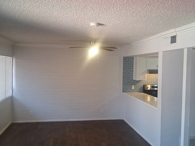 6528 N 17th Ave #5 — Photo 2