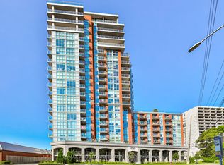 551 Maple Ave #402, Burlington, ON L7S 1M7
