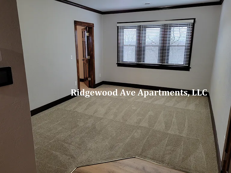 400 Ridgewood Ave #1 — Photo 16