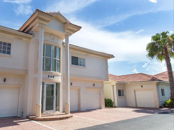 548 7th Sq APT 103, Vero Beach, FL 32962