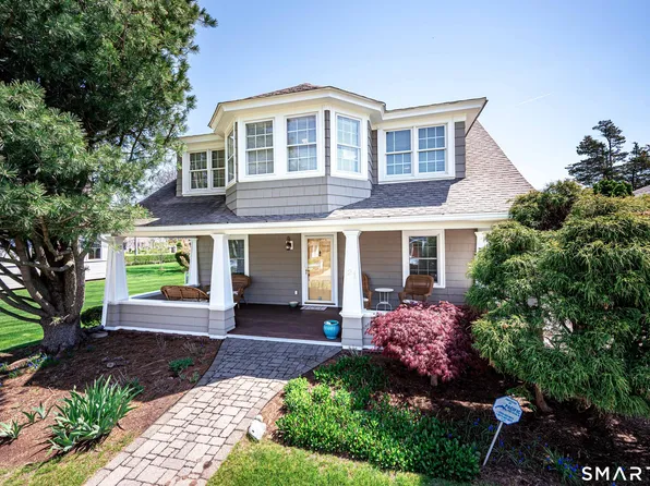 21 Chapel Drive, Branford, CT 06405