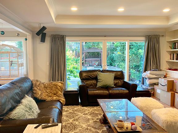 4th image of 10371 Rivercrest Ct