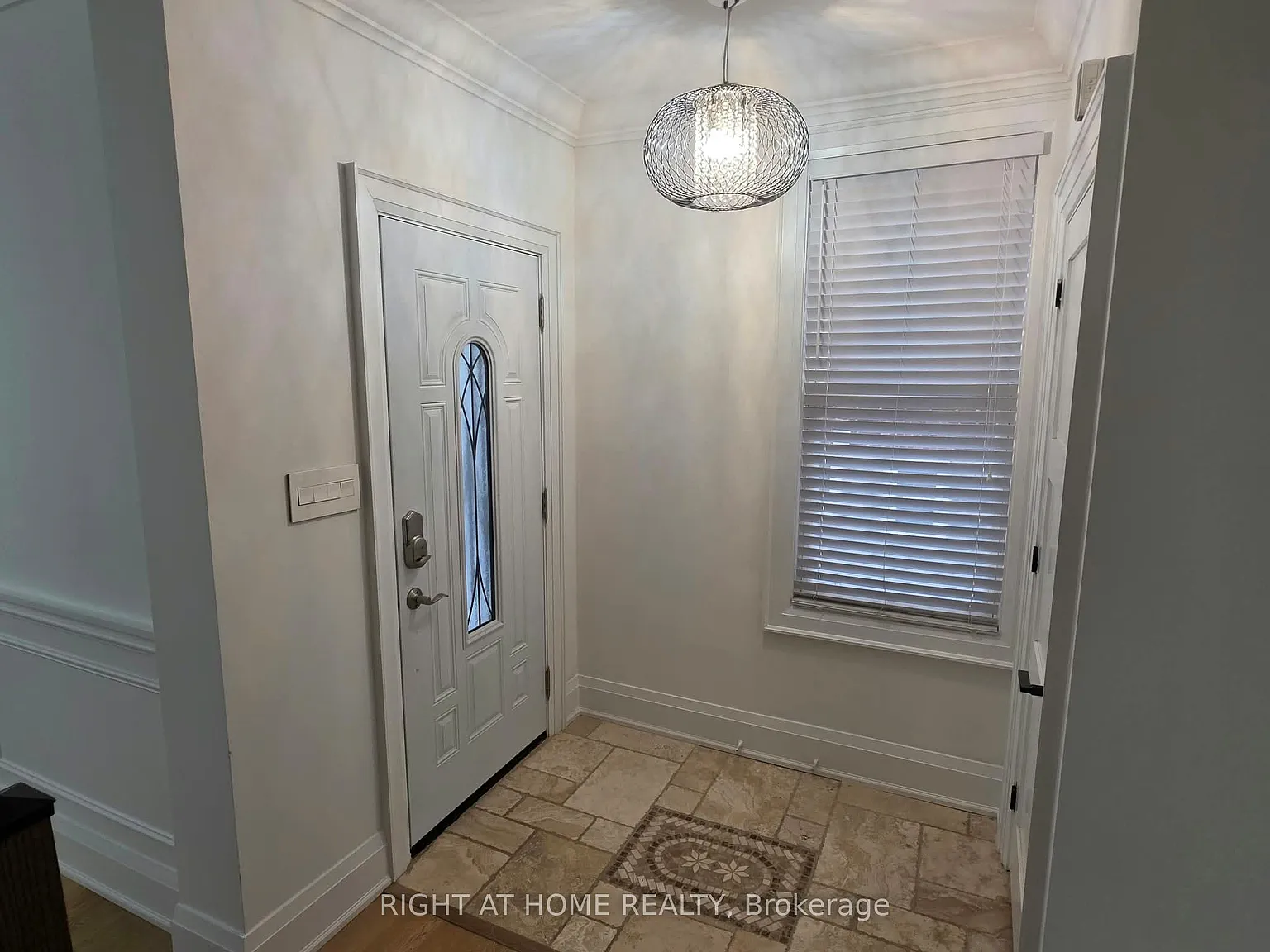4 bed, $4,950 — Photo 2