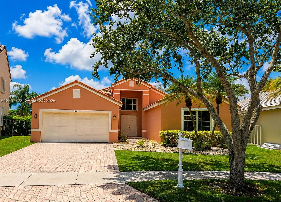 4 bed, 2.5 bath, 2302 sqft, $5,525 — Photo 1