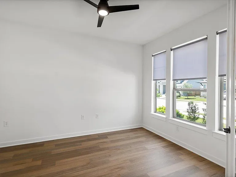 8320 Hubble Walk — Photo 17