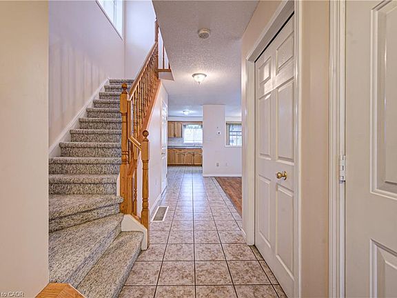 3rd image of 93 Edgemere Dr