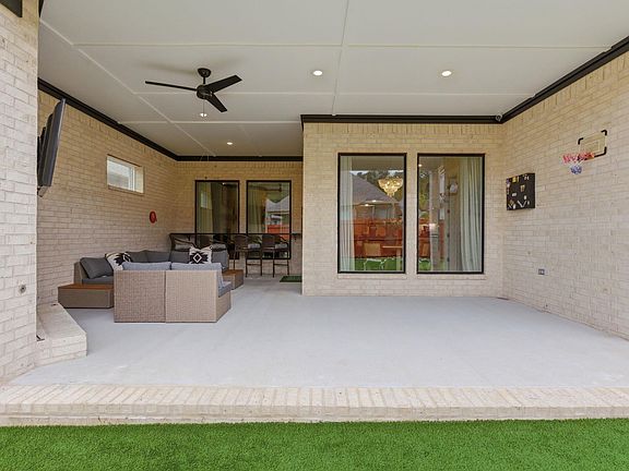 4th image of 845 Wildcreek Cir
