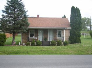 4958 Thornspring Rd, Pulaski, VA 24301