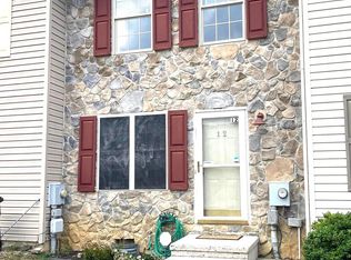 12 Jonathan Ct, Inwood, WV 25428