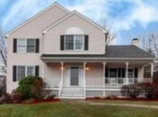 2 Etre Dr, Worcester, MA 01604