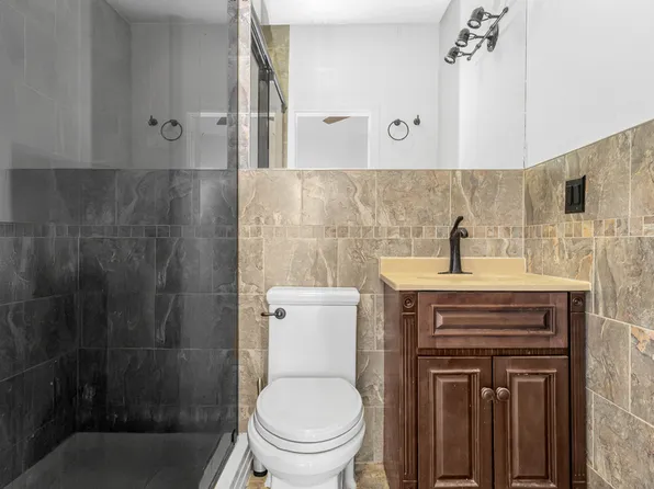 521 Dean Street image 11 of 13