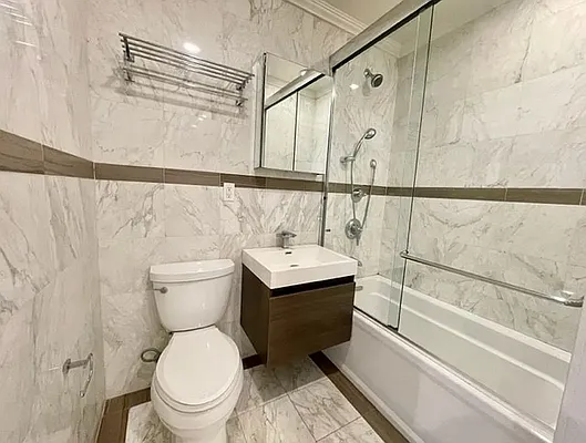 Rented by VRE | media 4