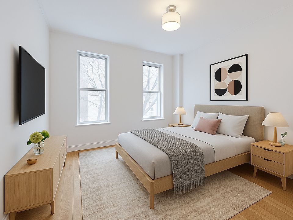 2nd image of 15 W 64th St #4A