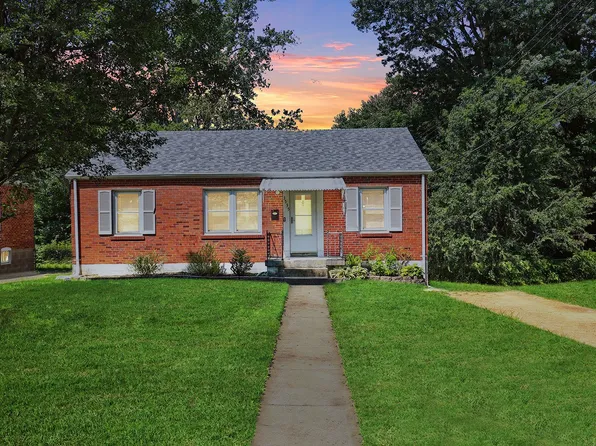 3535 Saint Luke Ln, Saint Ann, MO 63074