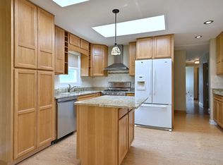 564 W Harrison Rd #A, Lombard, IL 60148