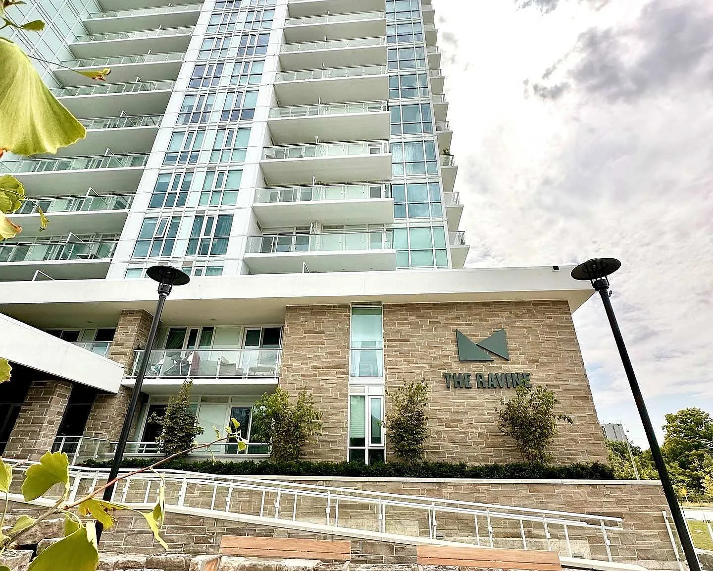 The Ravine Condos — Photo 2