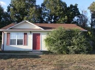 121 Gail St, Oak Grove, KY 42262