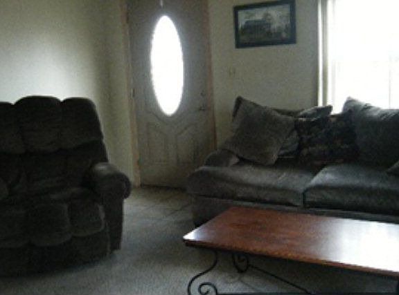 5th image of 30 W Park Dr