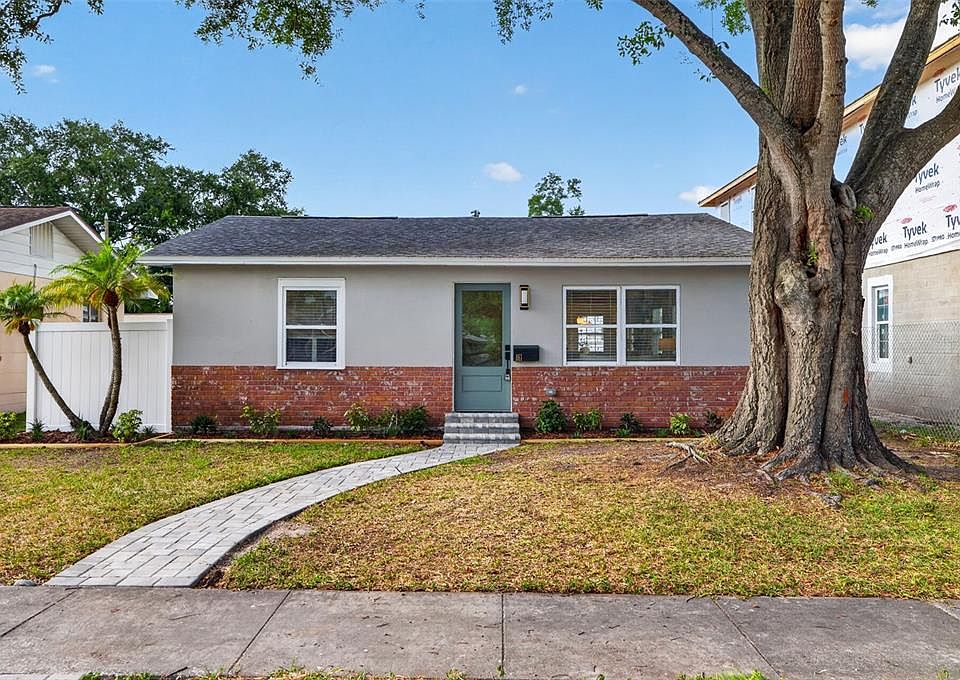 1st image of 861 45TH AVENUE N