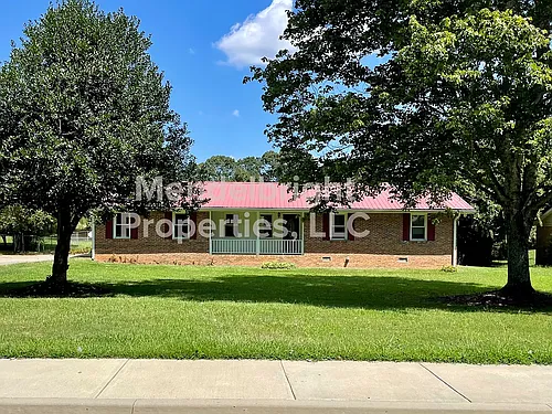 826 Tanner Rd Photo 1