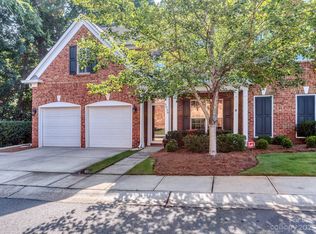 5038 Ashford Crest Ln, Charlotte, NC 28226