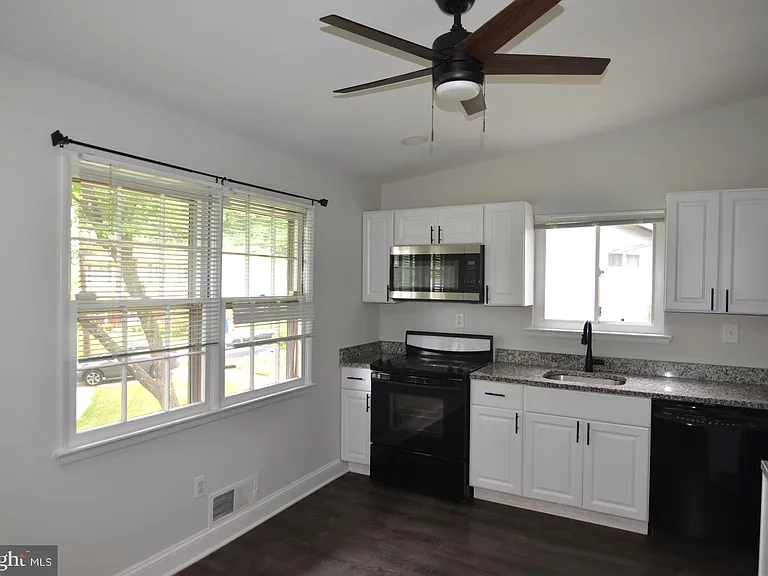 14011 Eagle Ct — Photo 13