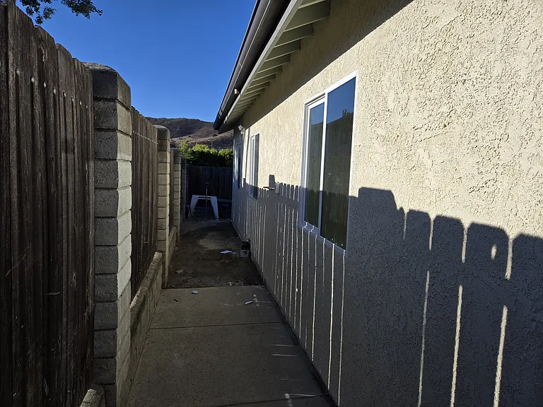 1762B Los Feliz Dr #B — Photo 22